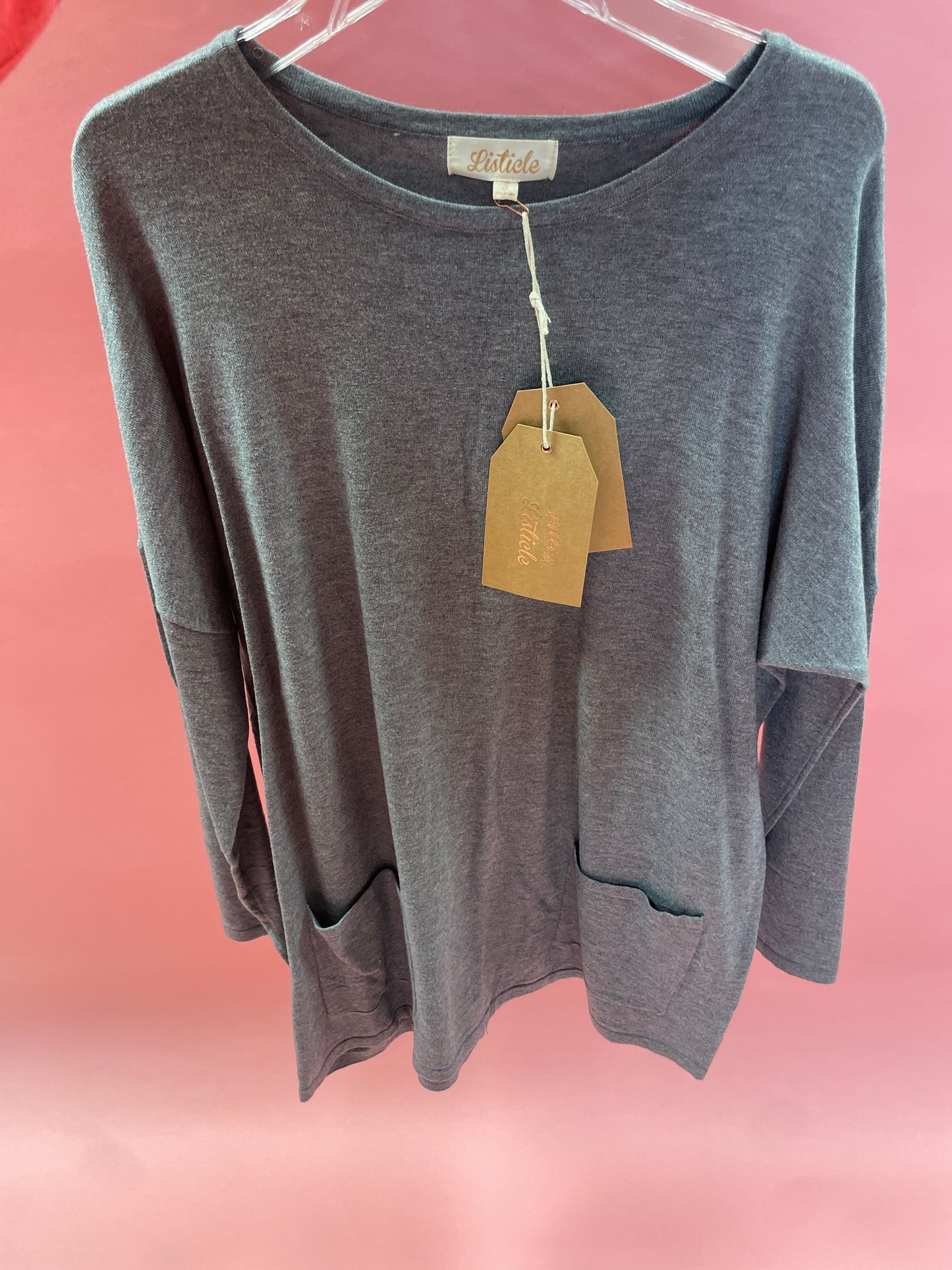 TWO POCKET OVERSIZED SWEATER