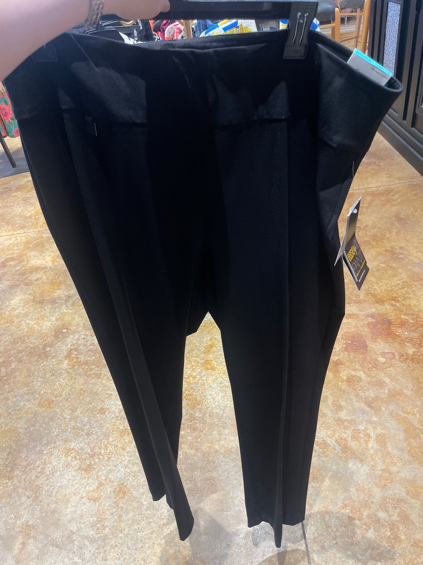 WIDE BAND PULL ON RELAXED LEG PANT