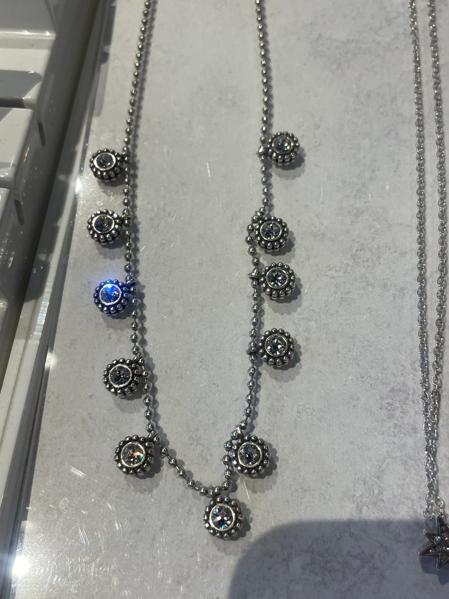 Twinkle Drops Crystal Nck