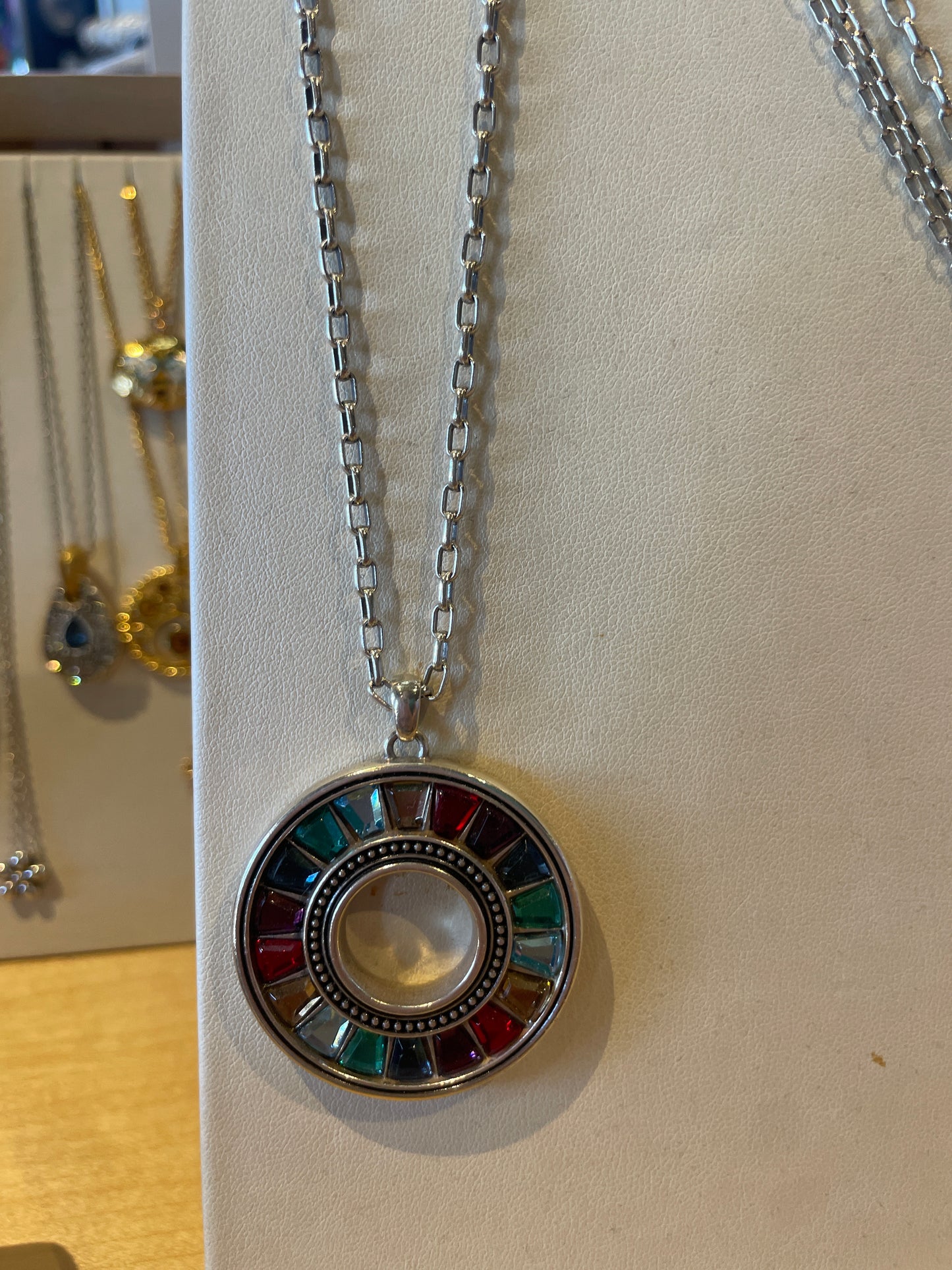 BELLISSIMA GEMS LRG NCK