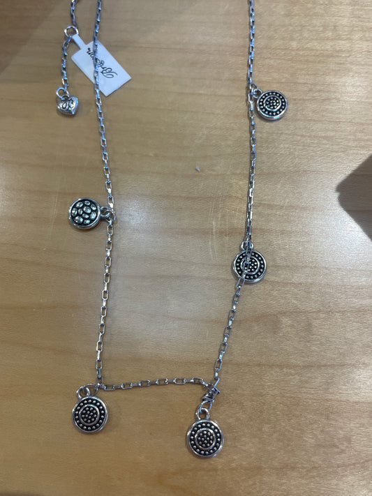 PEBBLE ROUND DROPLET NECK