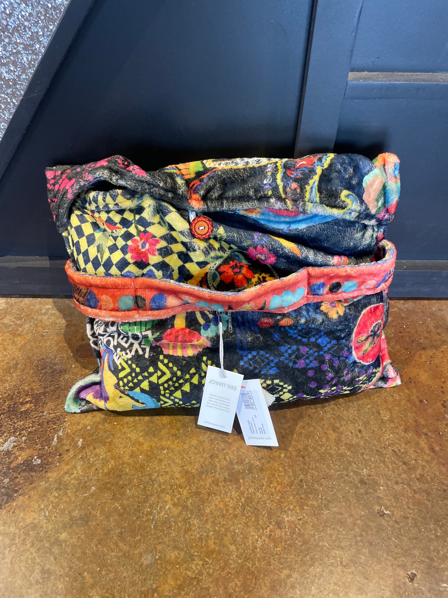 JENNY BLACK TRAVEL BLANKET