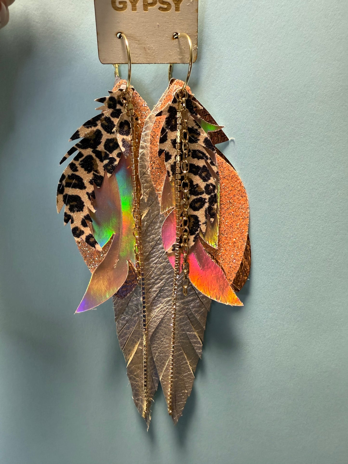 Long feather deatil dangle earrings