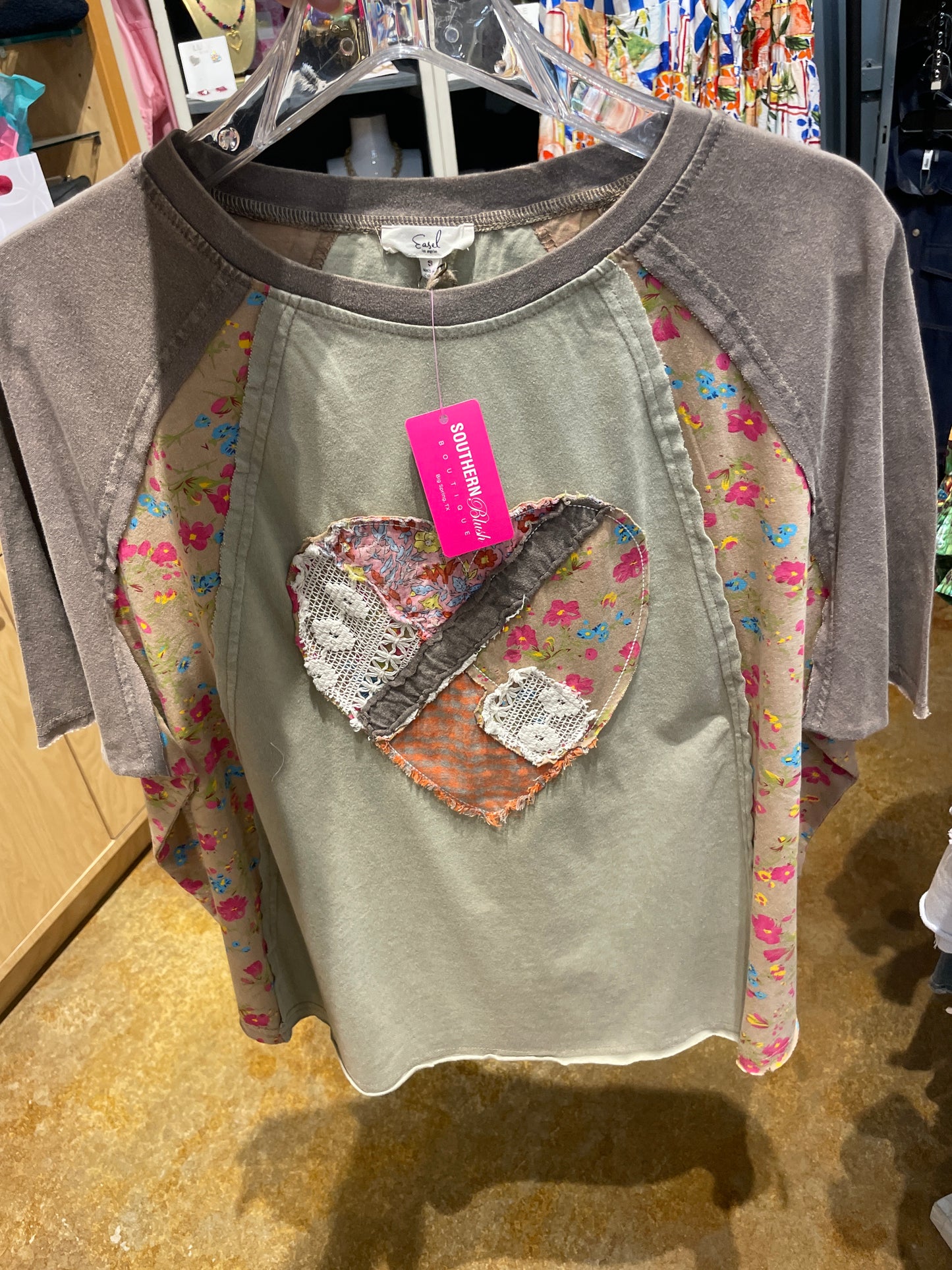 short sleeve heart patch top
