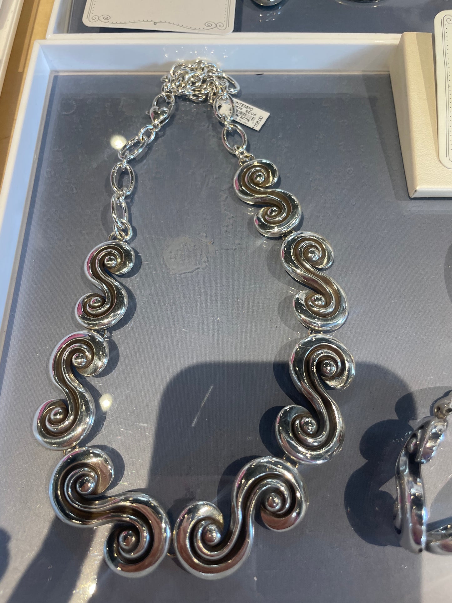 Contempo Moda Necklace