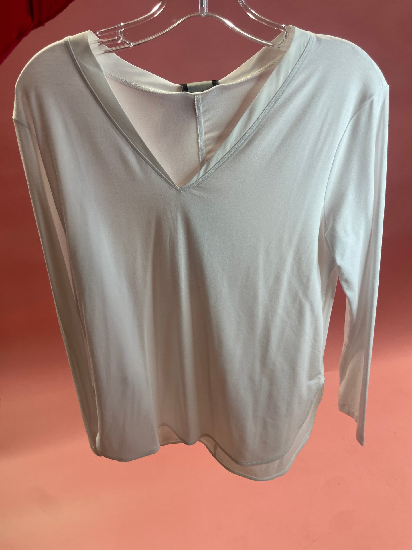 V-NECK TOP WHITE