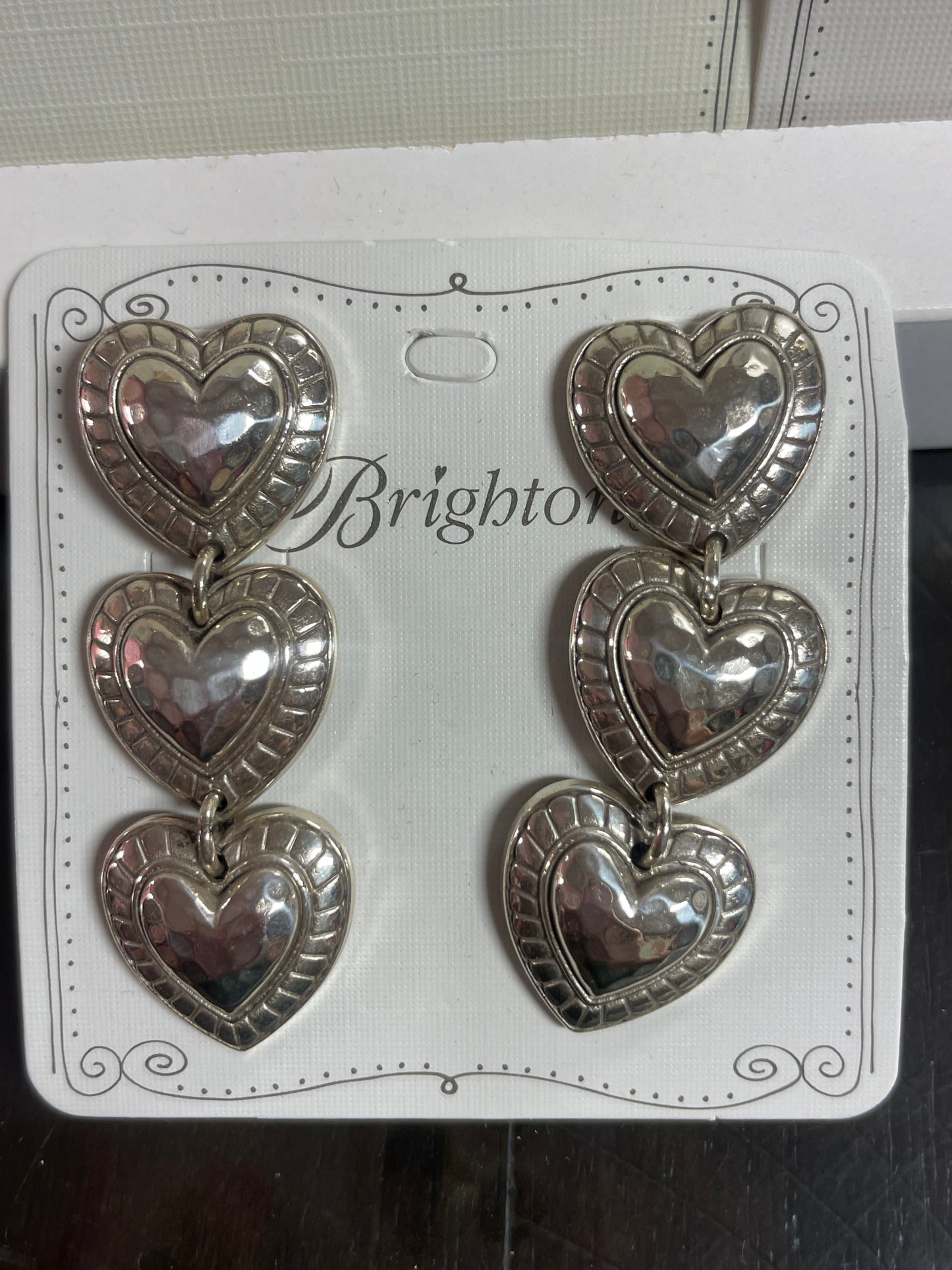 BIG SKY HEART POST DROP EAR