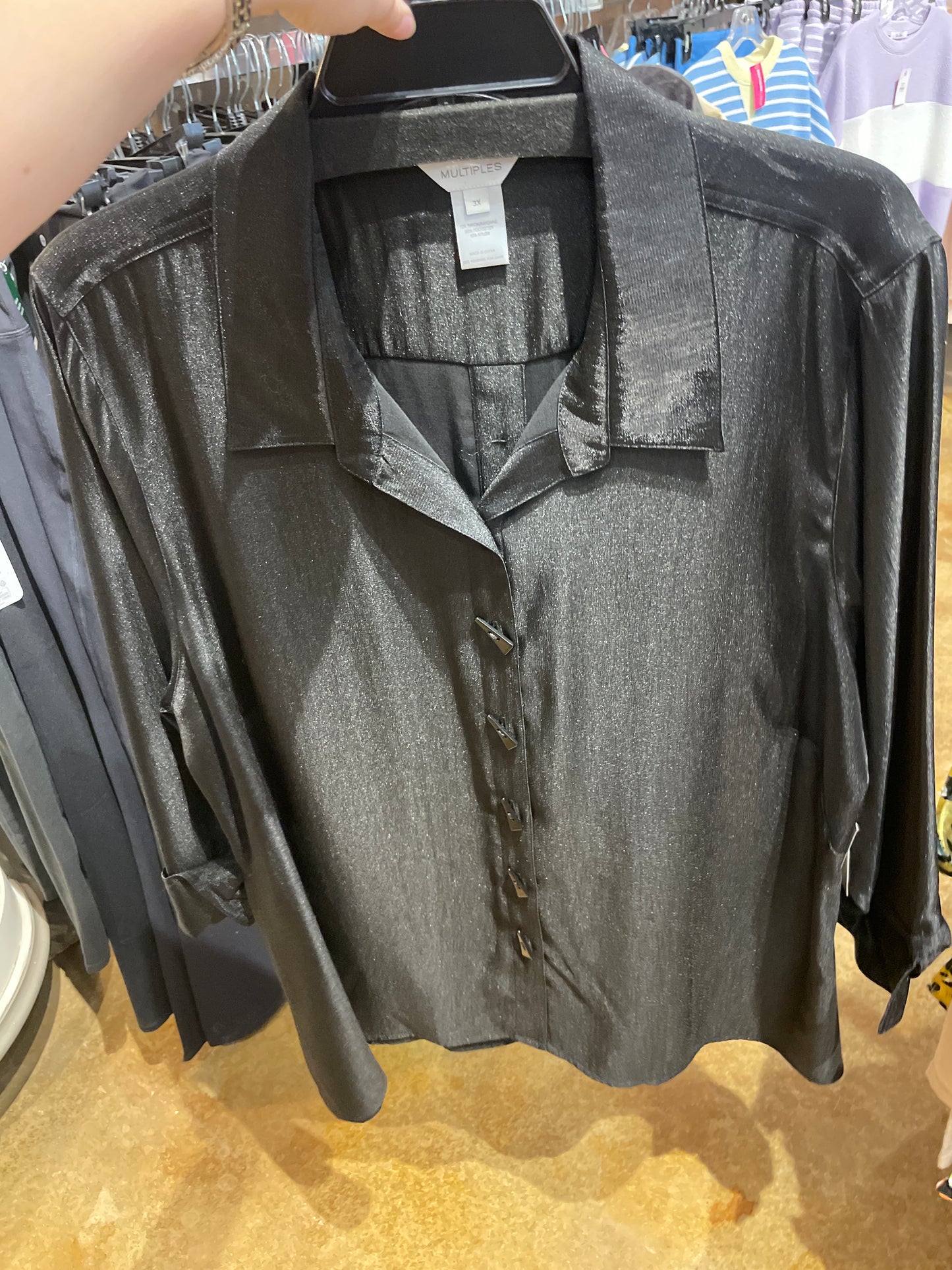 TURN-UP CUFF 3/4 SLV BTTN FRT HI-LO SHIRT(BLACK)