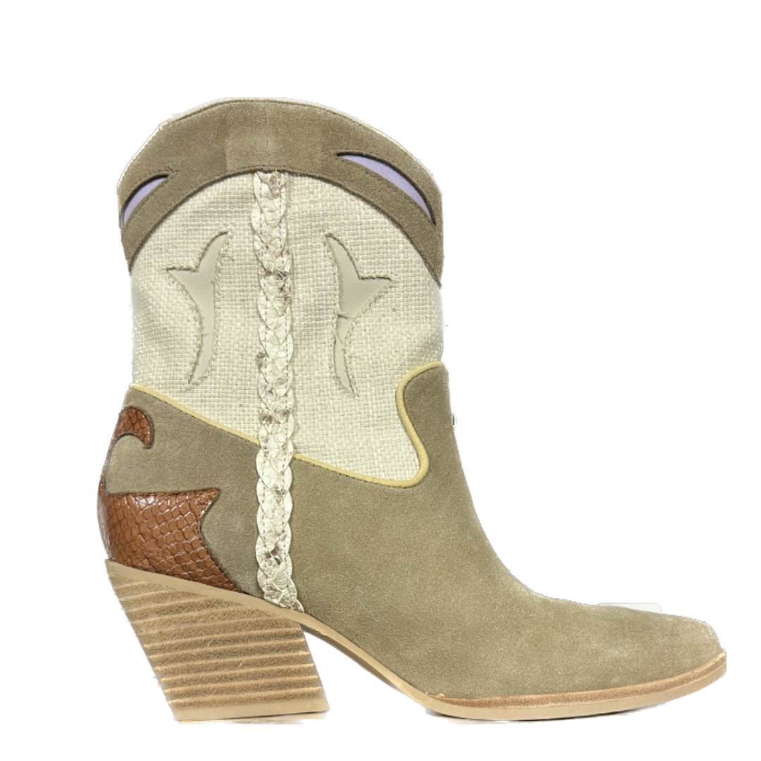 LORAL SUEDE BOOT