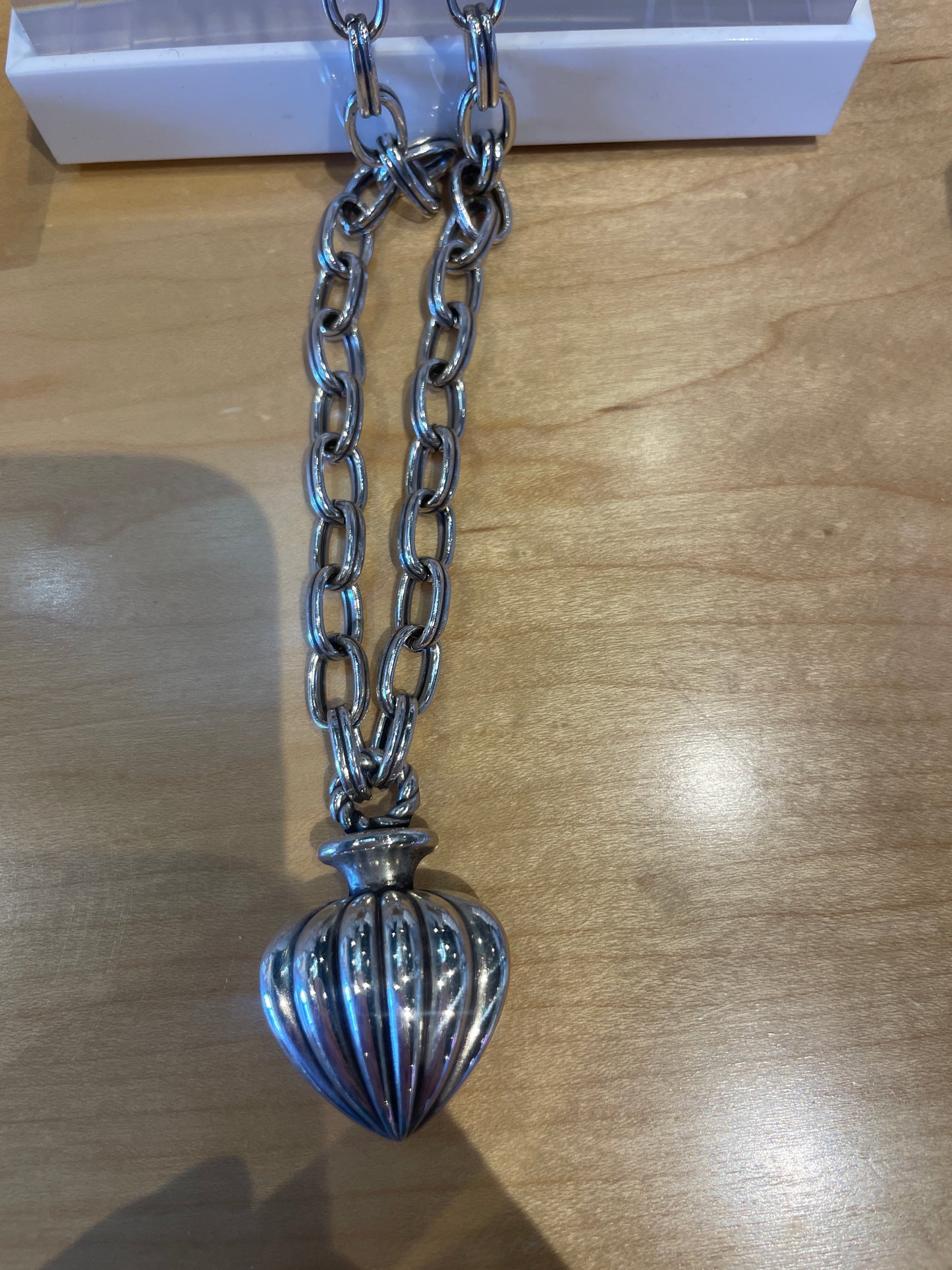 AMPHORA STATEMENT NECKLACE