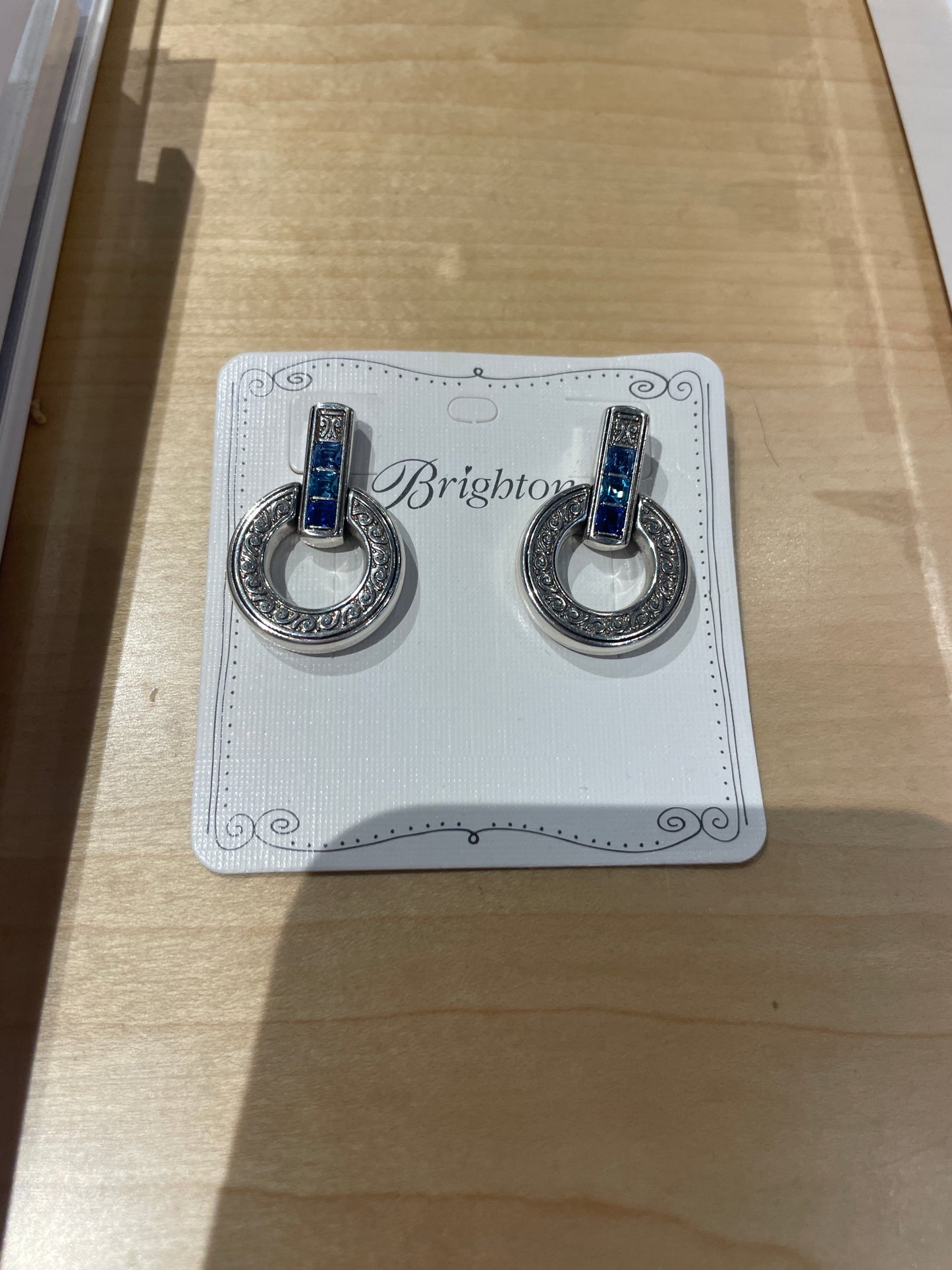 SPECTRUM LIGHT BLUE RND EARRING