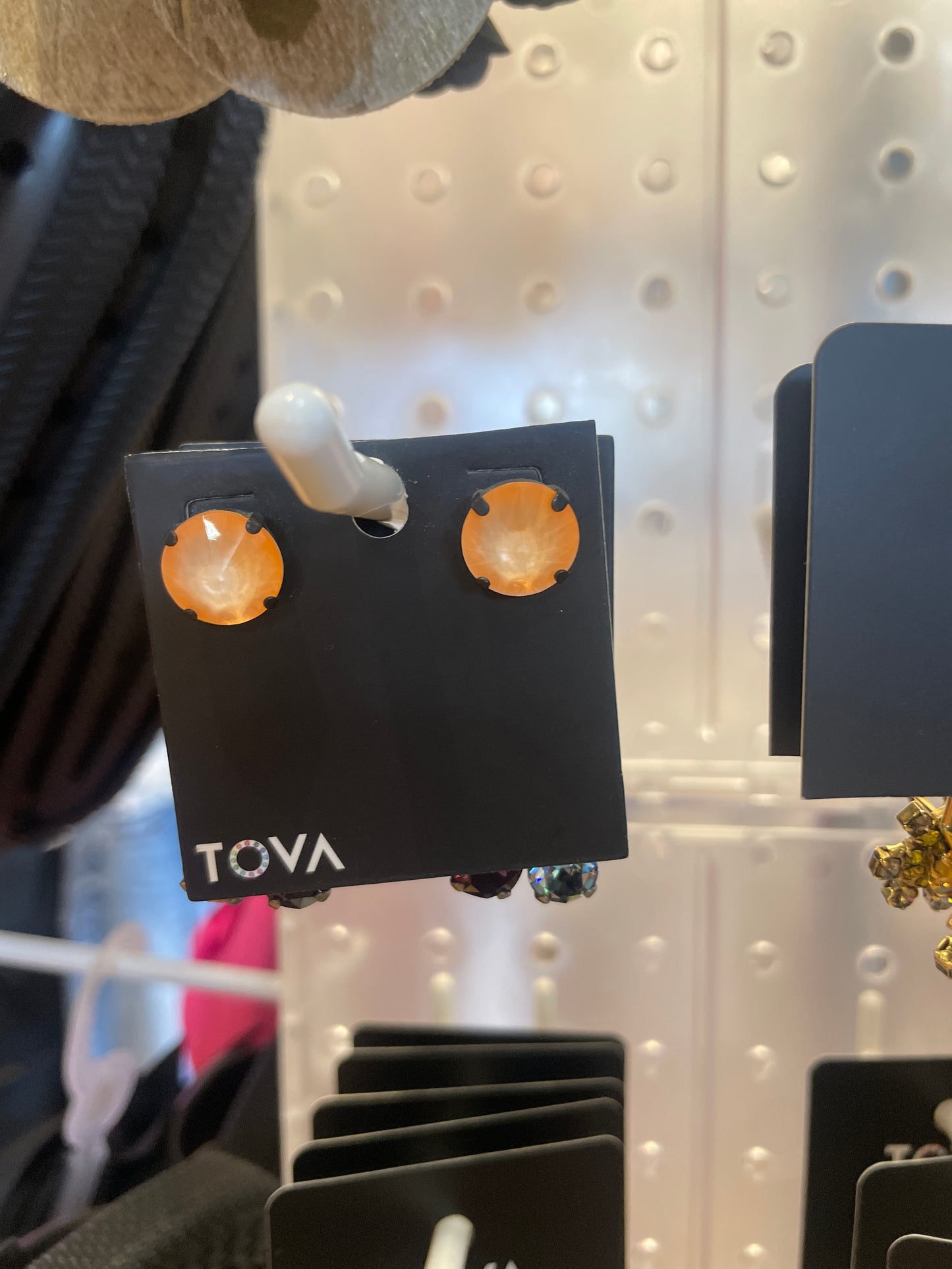 SINGLE CRYSTAL EARRING