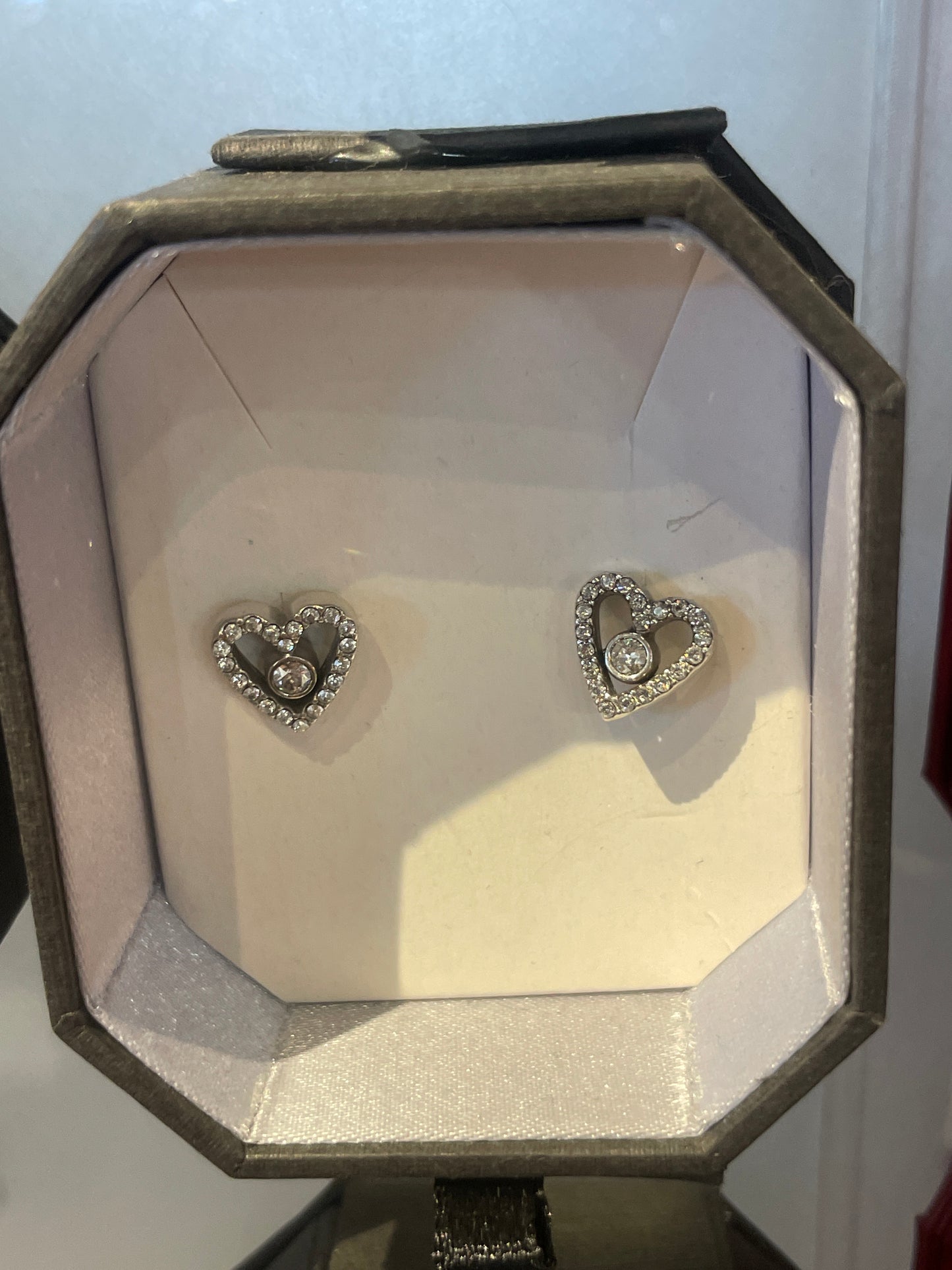 ILLUMINA LOVE EAR GIFT BOX
