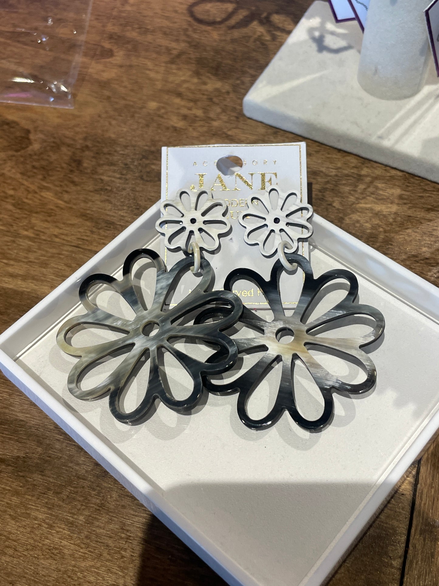DEHILA EARRINGS