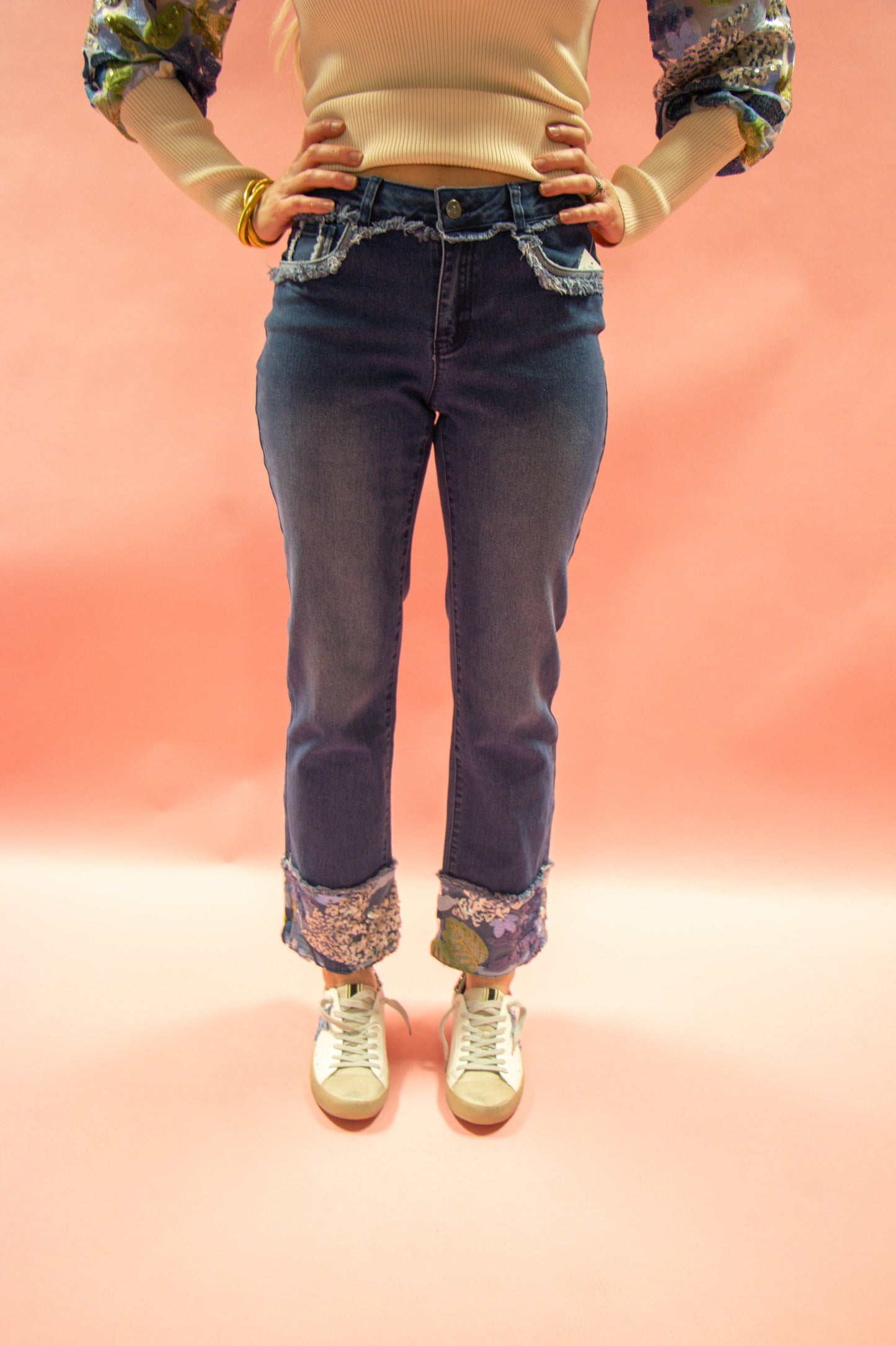 DARK DENIM JEANS WITH DETAIL CUFF