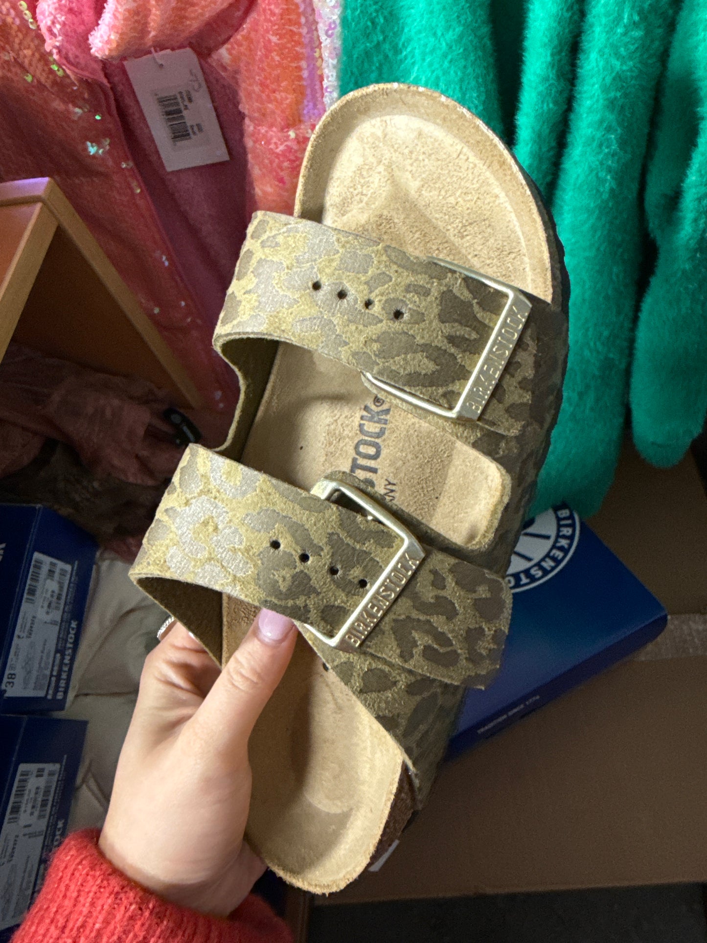 Arizona Synthetic Leo Khaki N