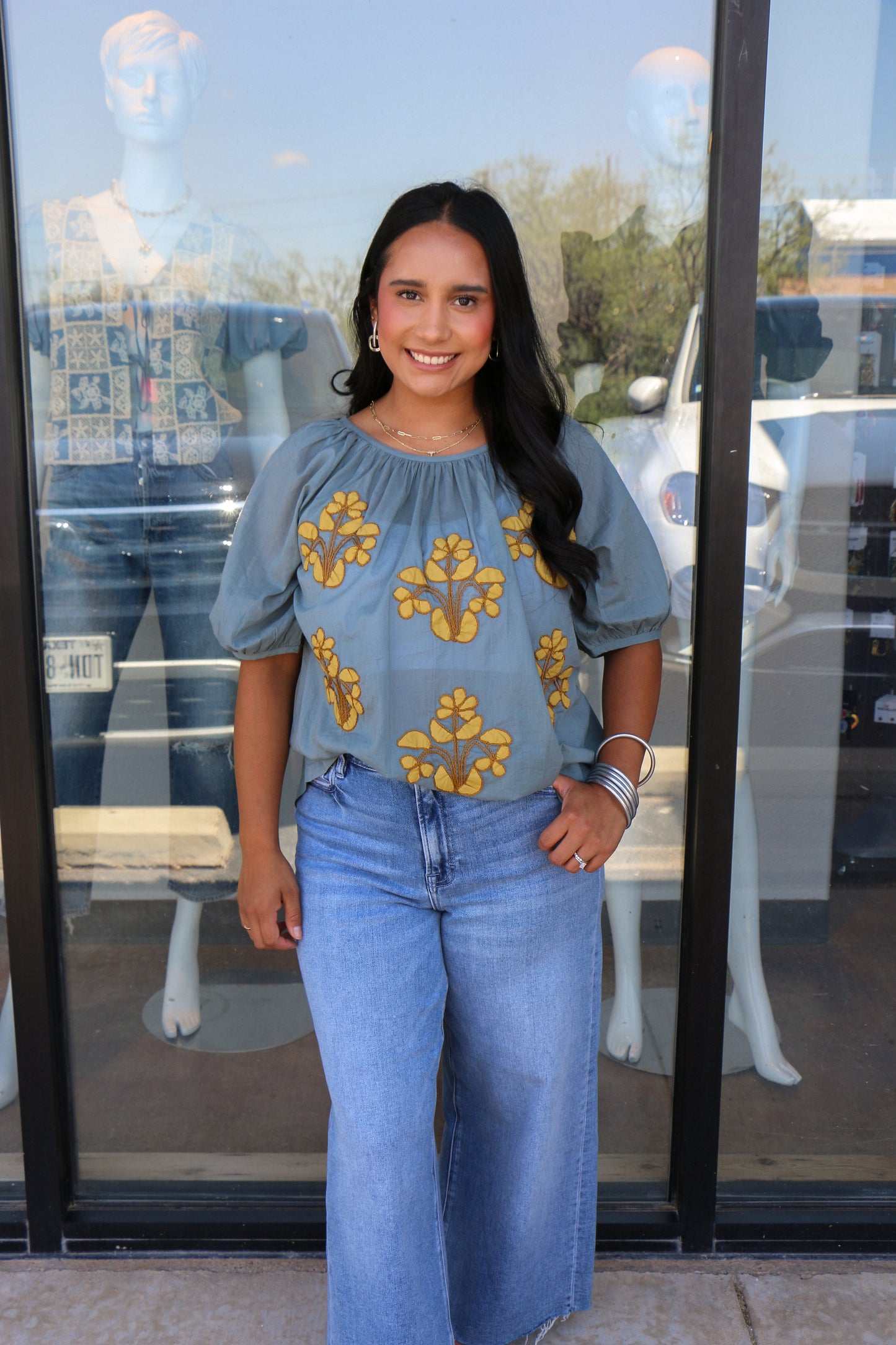 APPLIQUE PEASANT TOP