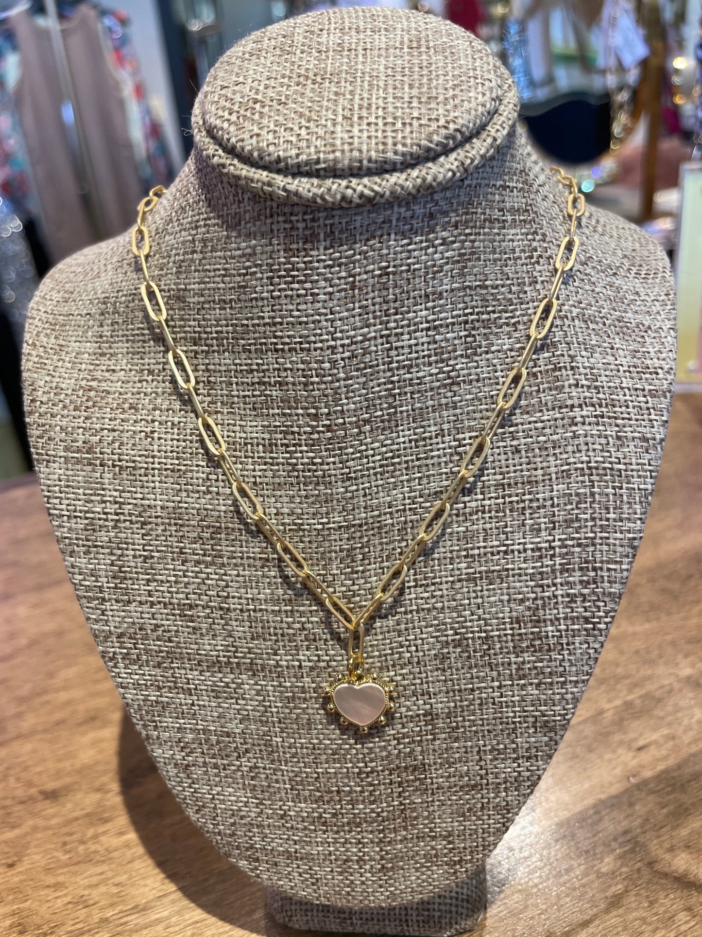 16" Sm Paperclip Shell Heart Studded Necklace