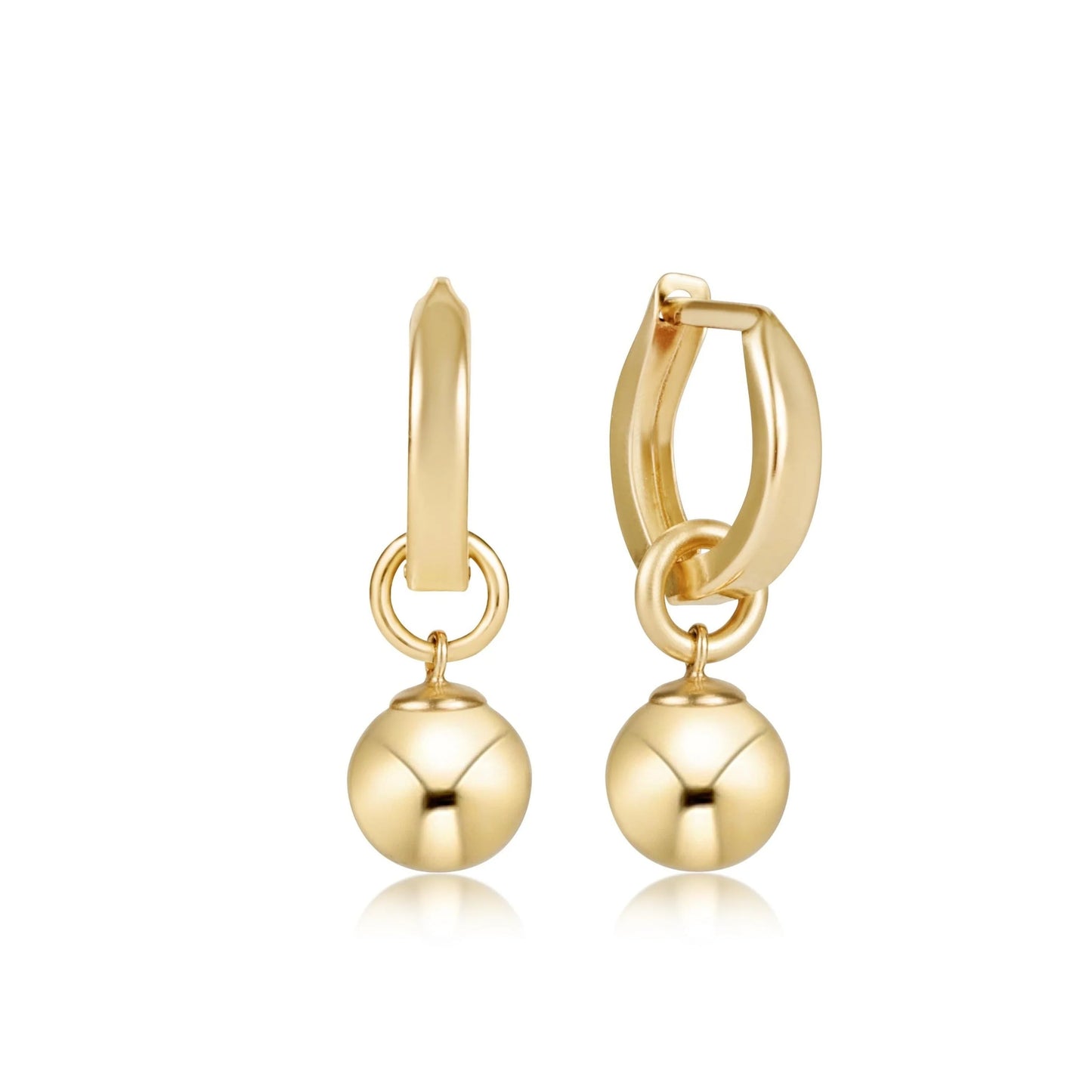HUGGIE GOLD 0.5" HOOP - CLASSIC GOLD 8MM CHARM