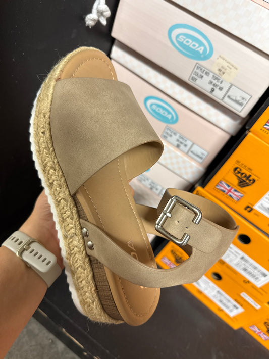 SUEDE PLATFORM SANDALS