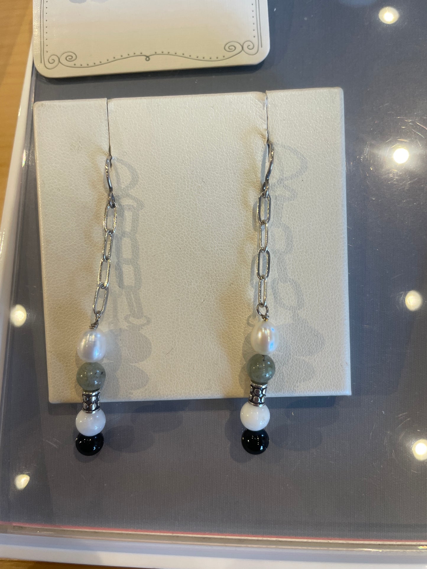 Pebble Luna FR WR Ear