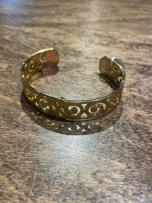 small gold cuff