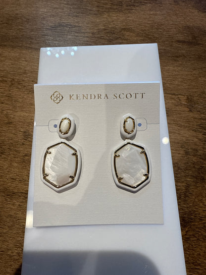 Daphne Enamel drop earring