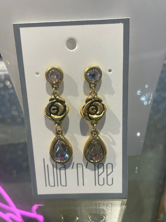 Antique gold plated earrings with crystals and roses