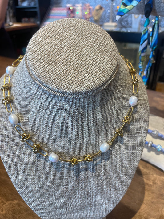 PEARL ROPE KNOT NECKLACE