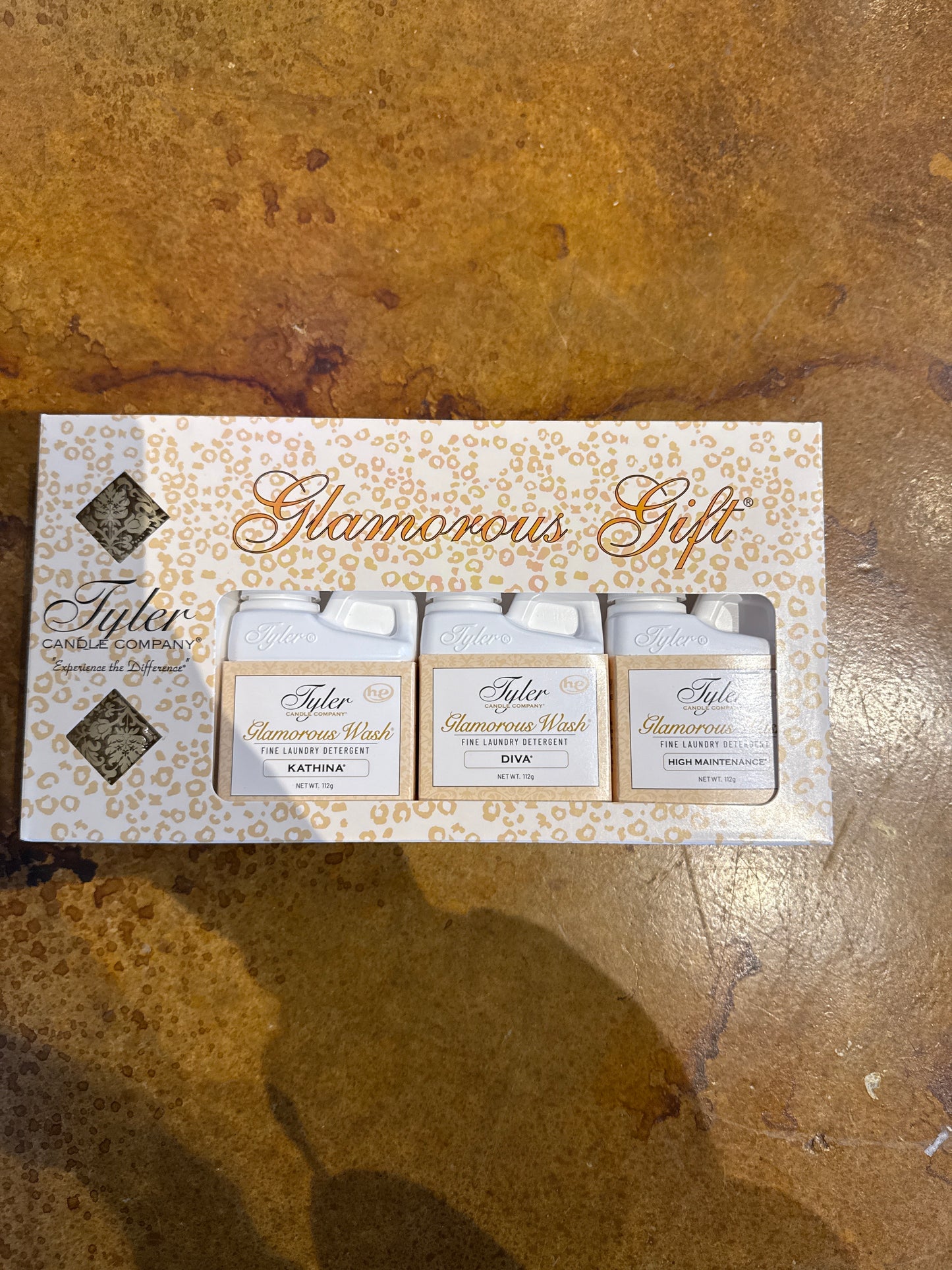 GLAMOROUS GIFT SET