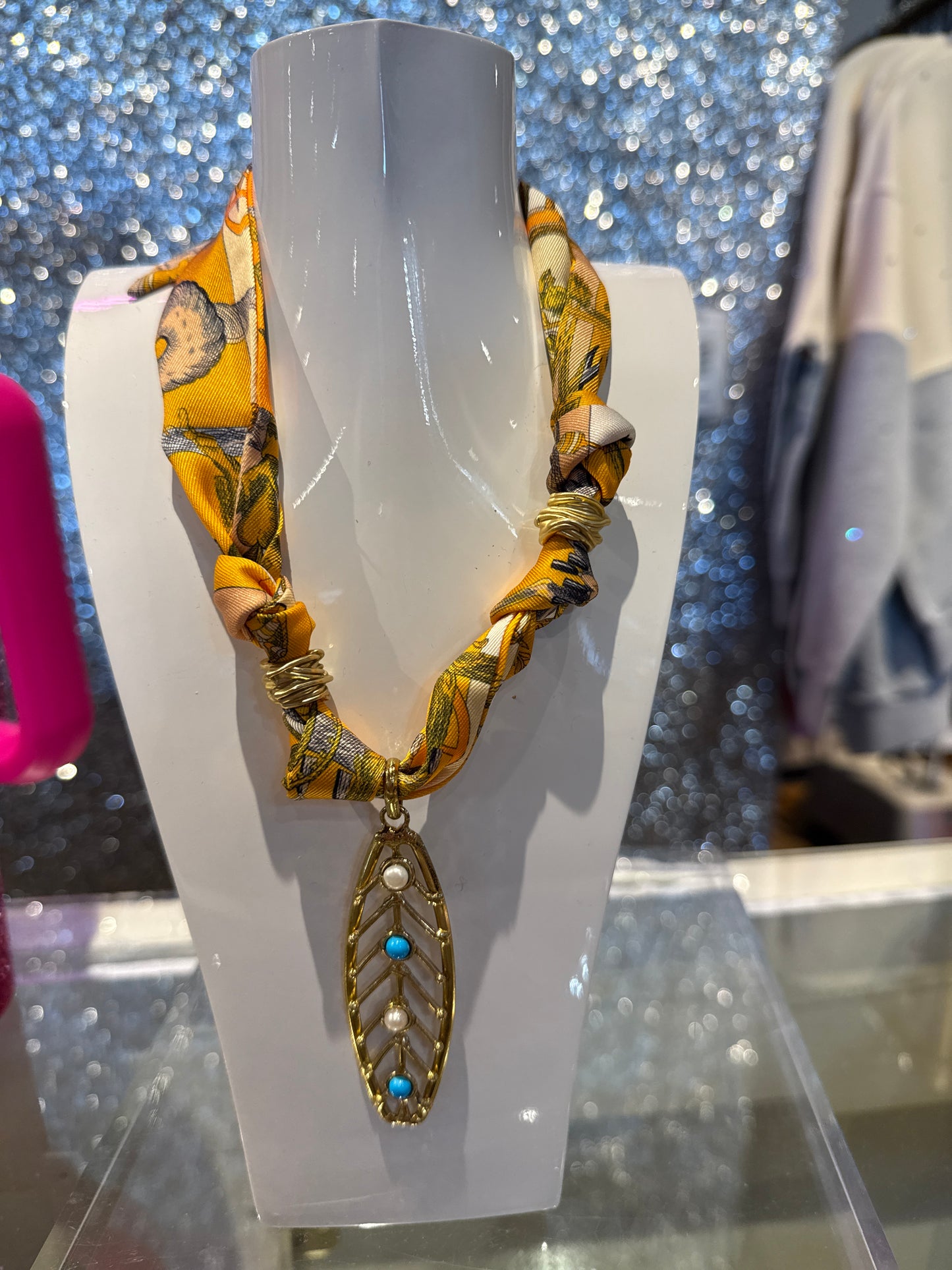 Scarf necklace