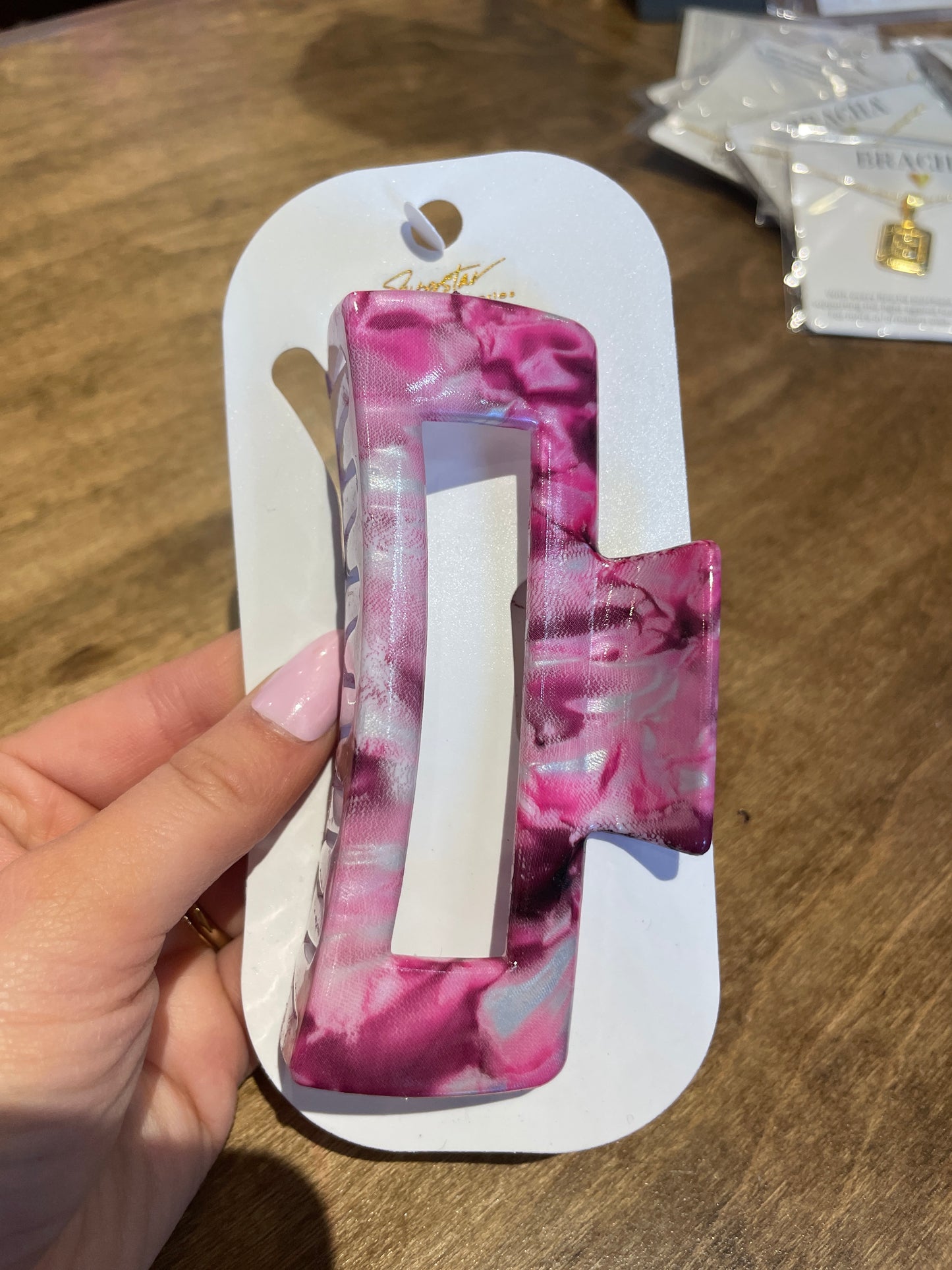 Shell Claw Clip