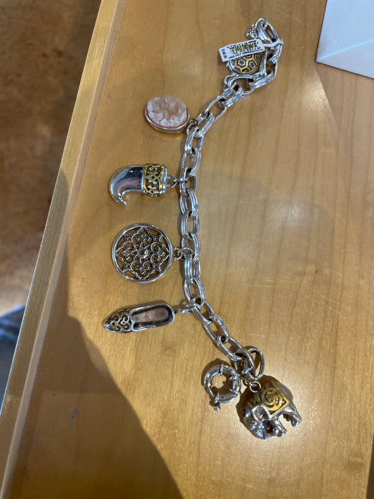 INDIAN SOUVENIR CHARM BRACE