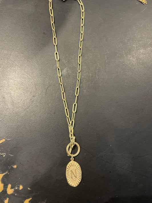 INITIAL NECKLACE