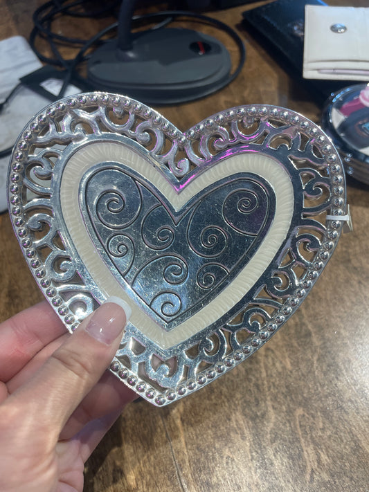 Brighton heart tray
