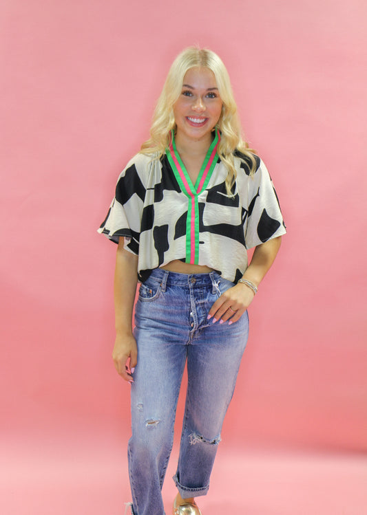 CREAM AND WHITE SHIRT WITH PINK AND GREEN COLLAR