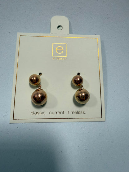 CLASSIC BALL DROP STUD EARRINGS