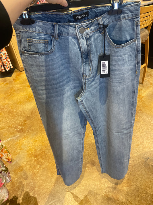 feather light weight jeans light washed