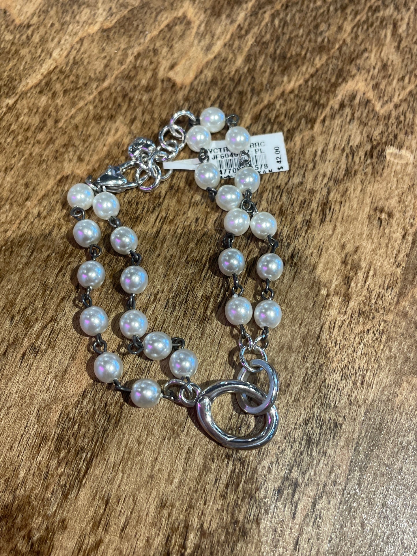 pearl bracelet