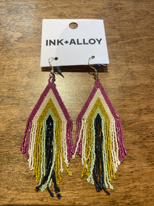 TRIANGLE BEADED FRINGE MAGENTA