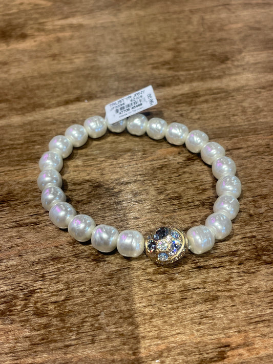 pearl bracelet