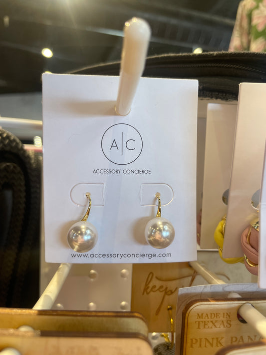 FLOATING PEARL DROP EARRING