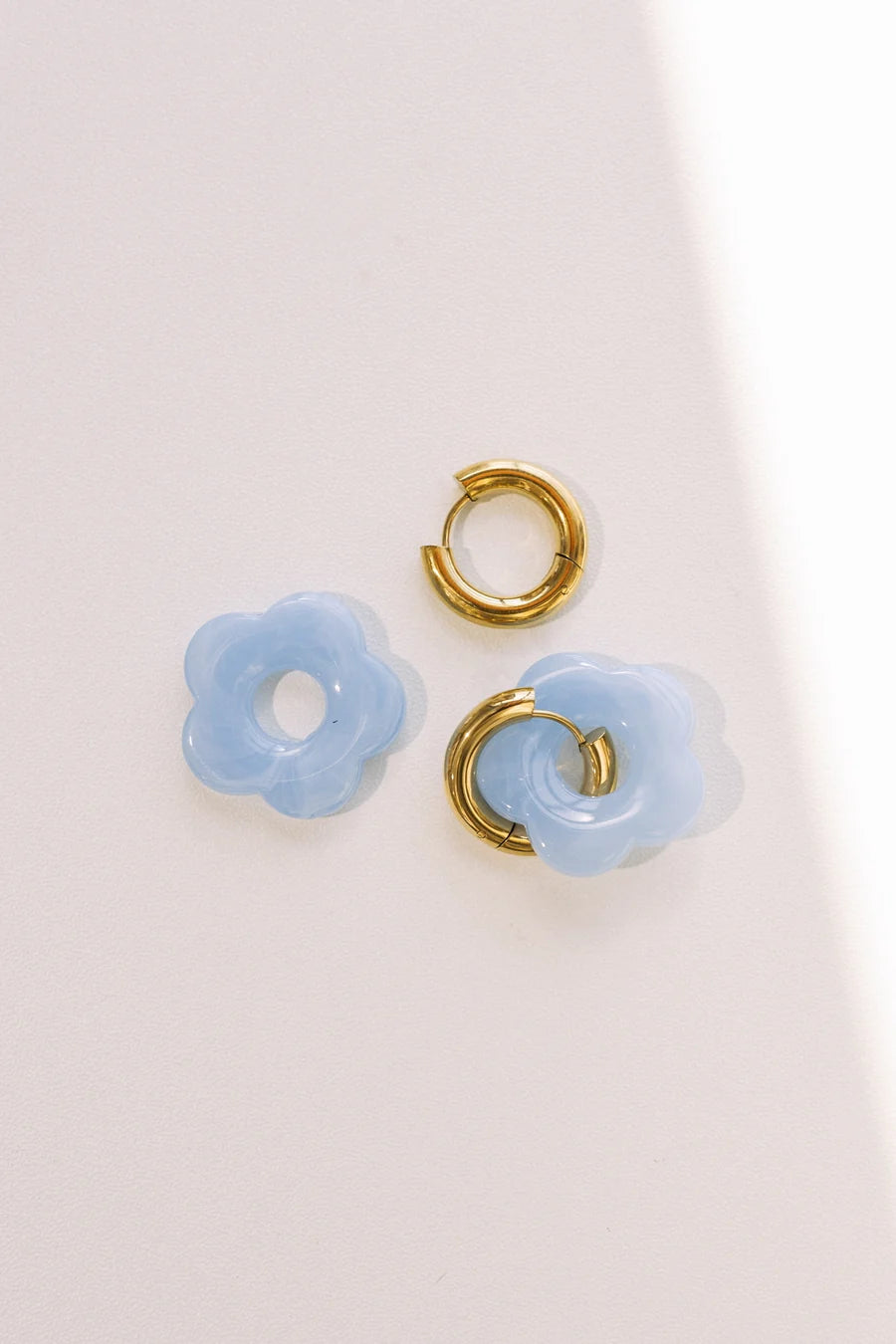 Daisy hoop earrings