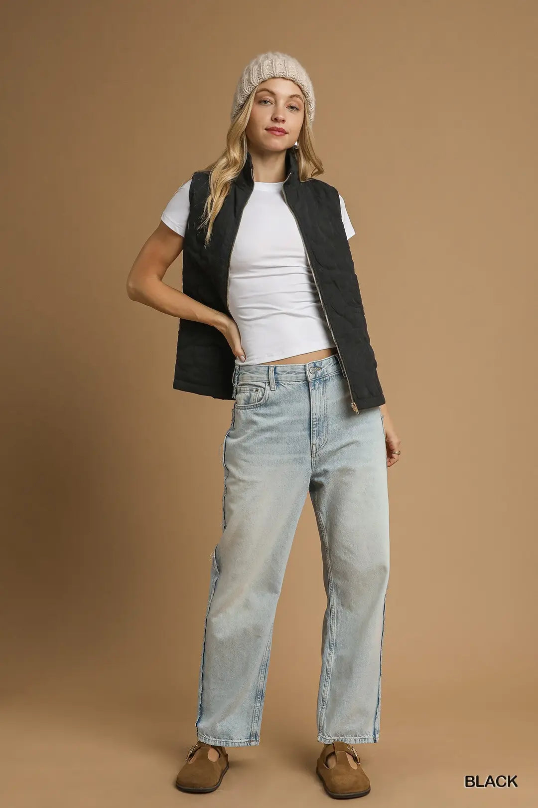 LINING QUILTED ZIPPER FRONT VEST W/SIDE SLITS AND POCKETS