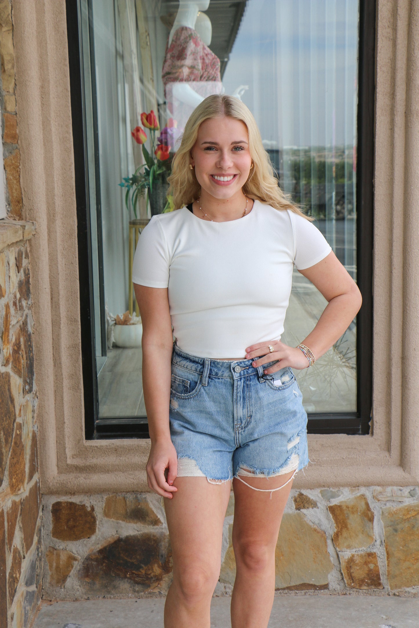 SHORT SLEEVE SEAMLESS CROP TOP