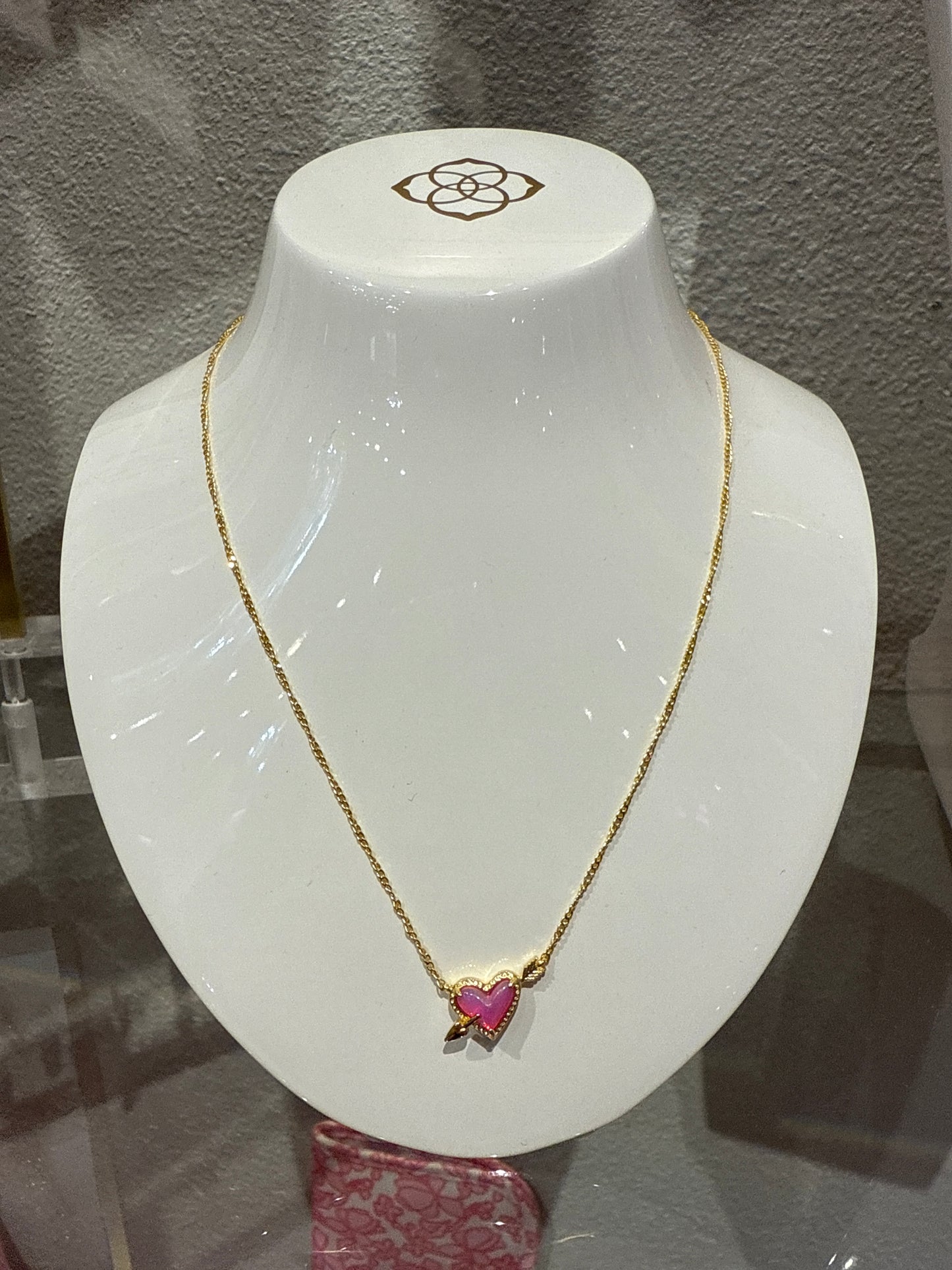 ARI SMALL NECKLACE
