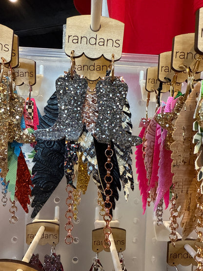 Feather detailed earrings