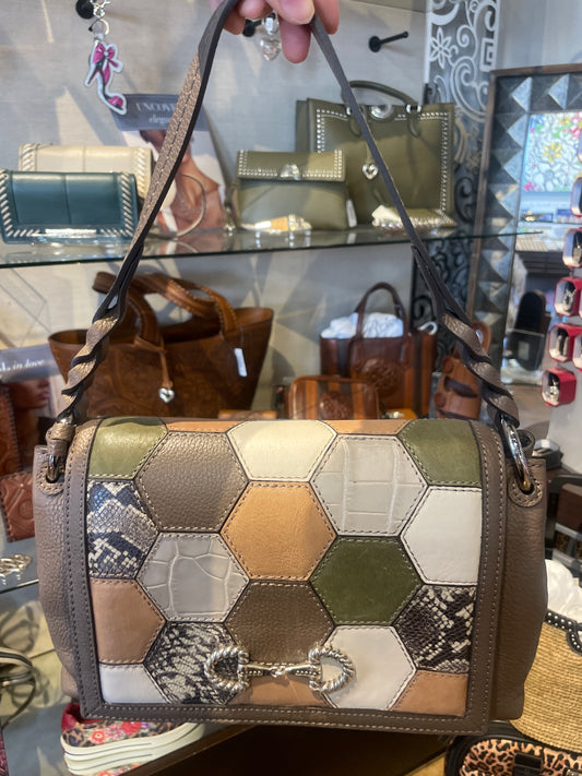 MUL_MEADOW MEDIUM FLAP