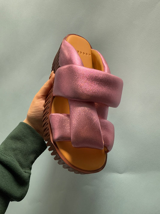 PINK PUFFER SANDALS