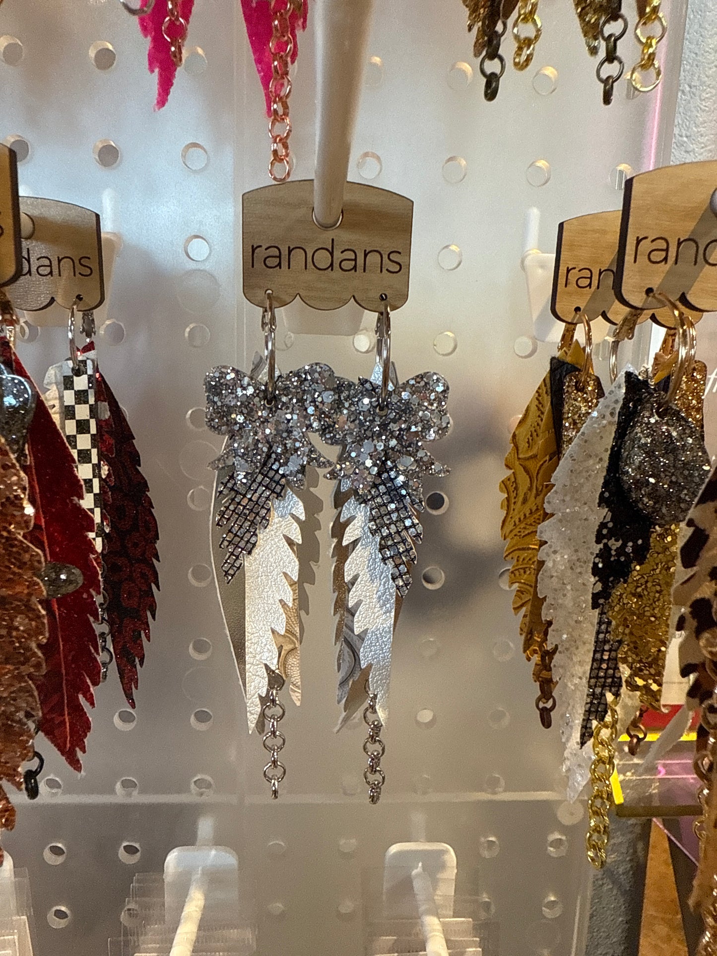 Feather detailed earrings